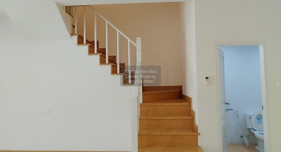 For sale 2 bedrooms townhouse in Mueang Nonthaburi, Nonthaburi