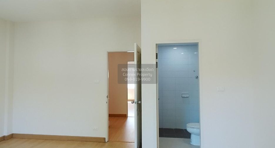 For sale 2 bedrooms townhouse in Mueang Nonthaburi, Nonthaburi