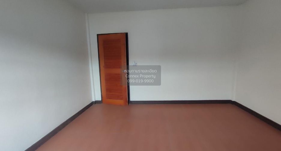 For sale 3 bedrooms townhouse in Thung Khru, Bangkok