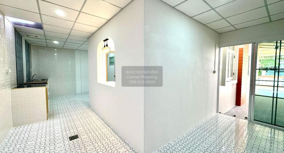 For sale 3 bedrooms townhouse in Lam Luk Ka, Pathum Thani