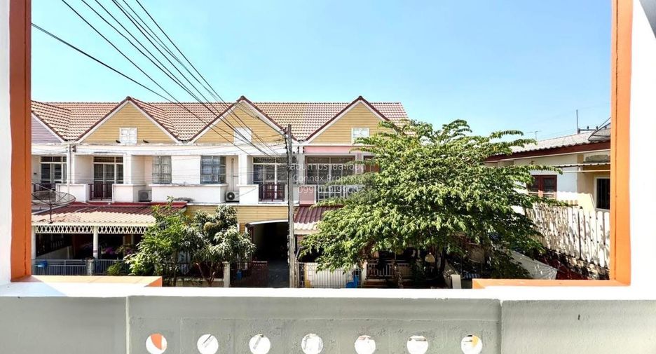 For sale 3 bedrooms townhouse in Lam Luk Ka, Pathum Thani