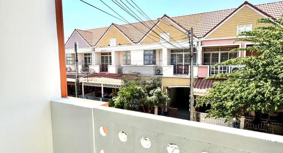 For sale 3 bedrooms townhouse in Lam Luk Ka, Pathum Thani