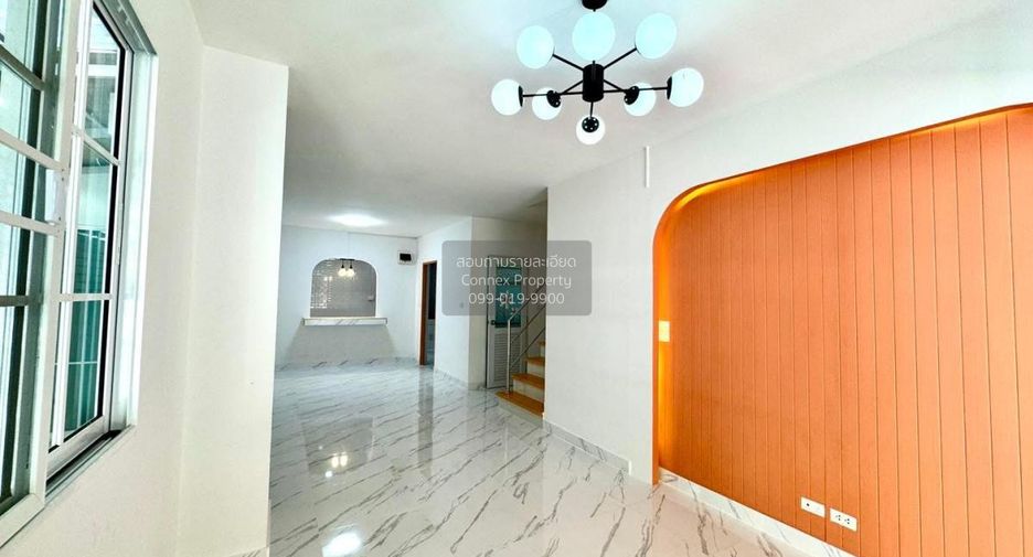 For sale 3 bedrooms townhouse in Lam Luk Ka, Pathum Thani