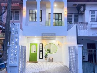 For sale 2 bedrooms townhouse in Lam Luk Ka, Pathum Thani