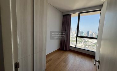 For sale 2 bedrooms condo in Khlong Toei, Bangkok