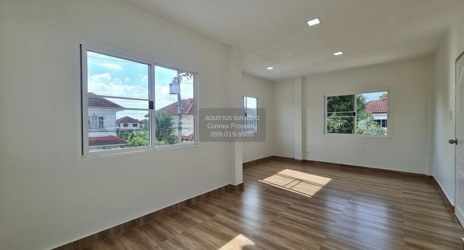 Casa en venta de 4 habitaciones en Khlong Sam Wa, Bangkok
