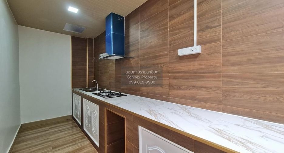 Casa en venta de 4 habitaciones en Khlong Sam Wa, Bangkok