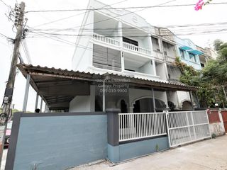 Reihenhaus zum Kauf mit 4 Zimmer in Bang Kruai, Nonthaburi