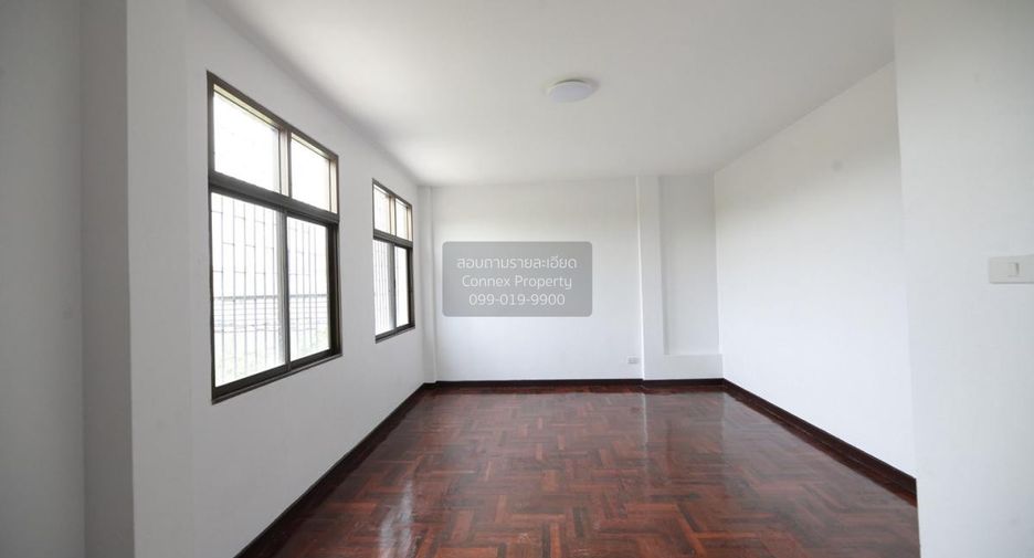 Reihenhaus zum Kauf mit 4 Zimmer in Bang Kruai, Nonthaburi