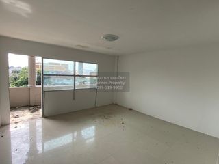 For sale 3 ベッドルーム townhouse in Bang Kruai, Nonthaburi