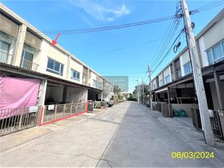 For sale 3 ベッドルーム townhouse in Bang Kruai, Nonthaburi