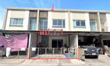 For sale 3 ベッドルーム townhouse in Bang Kruai, Nonthaburi
