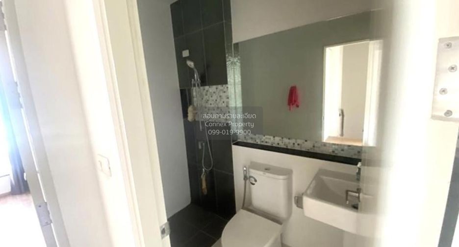 For sale 3 bedrooms townhouse in Thung Khru, Bangkok