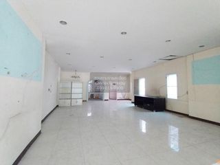 For sale 3 bedrooms townhouse in Thung Khru, Bangkok