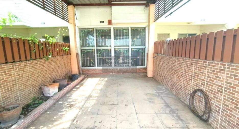 For sale 2 bedrooms townhouse in Thanyaburi, Pathum Thani