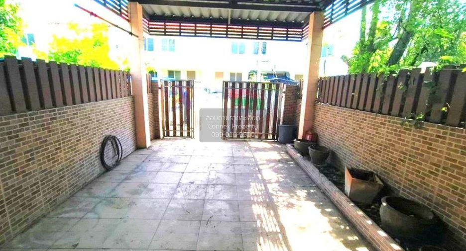 For sale 2 bedrooms townhouse in Thanyaburi, Pathum Thani