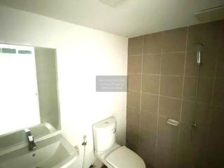 Casa adosada en venta de 3 habitaciones en Khlong Luang, Pathum Thani