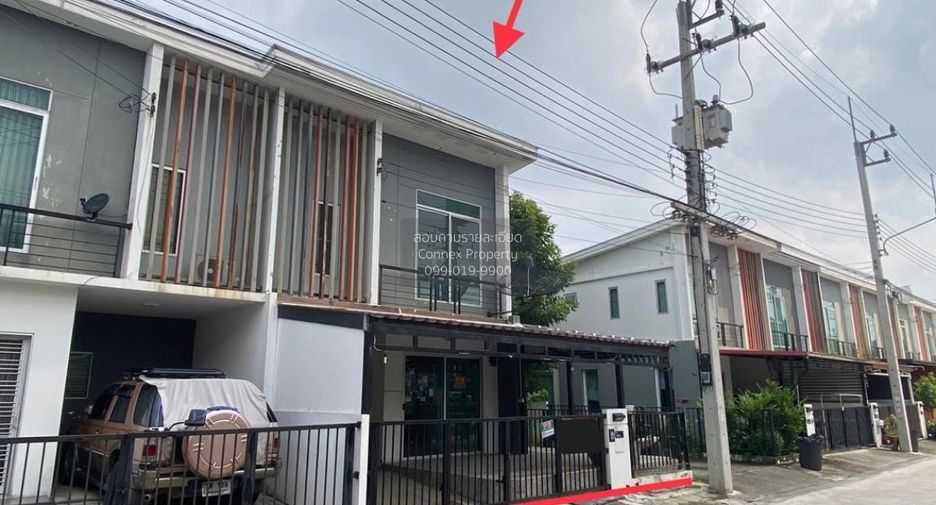 Casa adosada en venta de 3 habitaciones en Khlong Luang, Pathum Thani