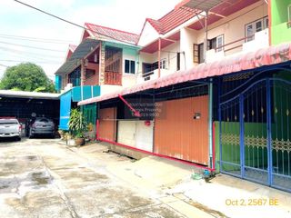 出售 4 卧室 联排别墅 在 Thawi Watthana, 曼谷