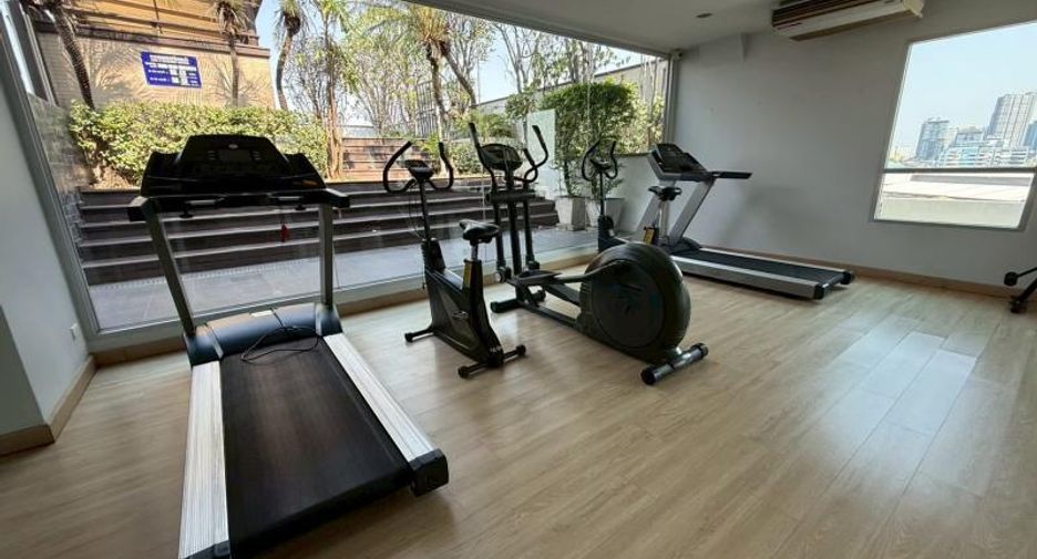 For sale 1 bed condo in Watthana, Bangkok
