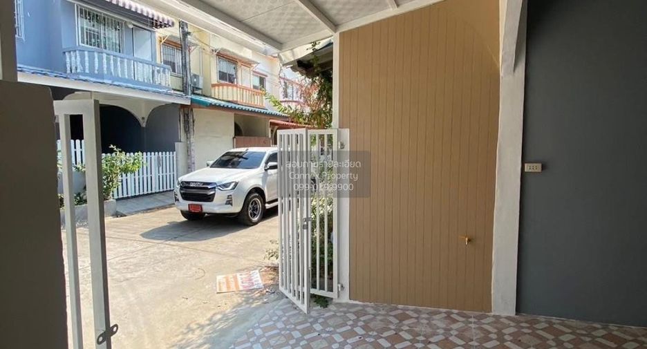 For sale 3 bedrooms townhouse in Thanyaburi, Pathum Thani