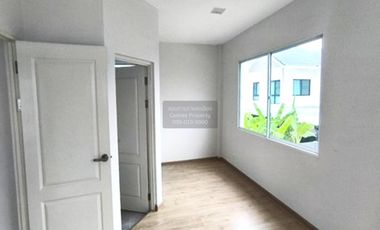 Casa en venta de 3 habitaciones en Bang Khen, Bangkok