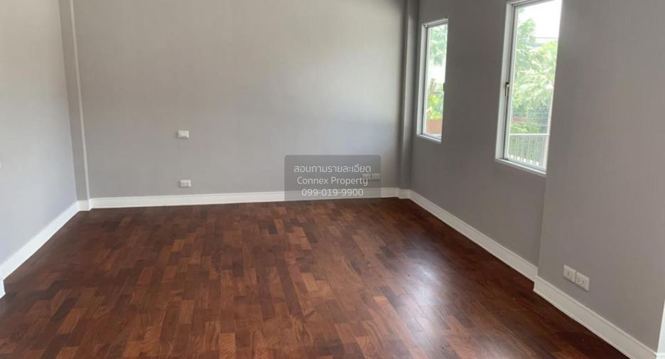 For sale 4 bedrooms house in Bang Khae, Bangkok