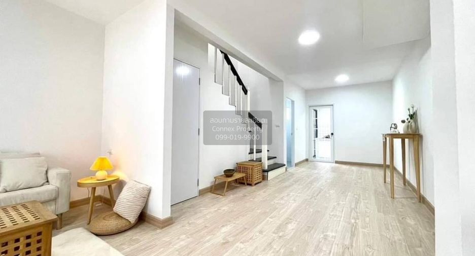 For sale 2 bedrooms townhouse in Lam Luk Ka, Pathum Thani
