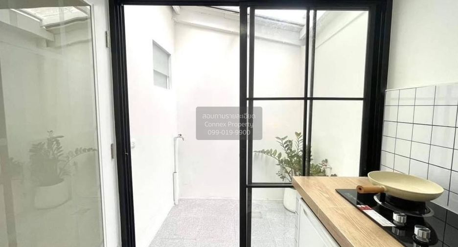 For sale 2 bedrooms townhouse in Lam Luk Ka, Pathum Thani