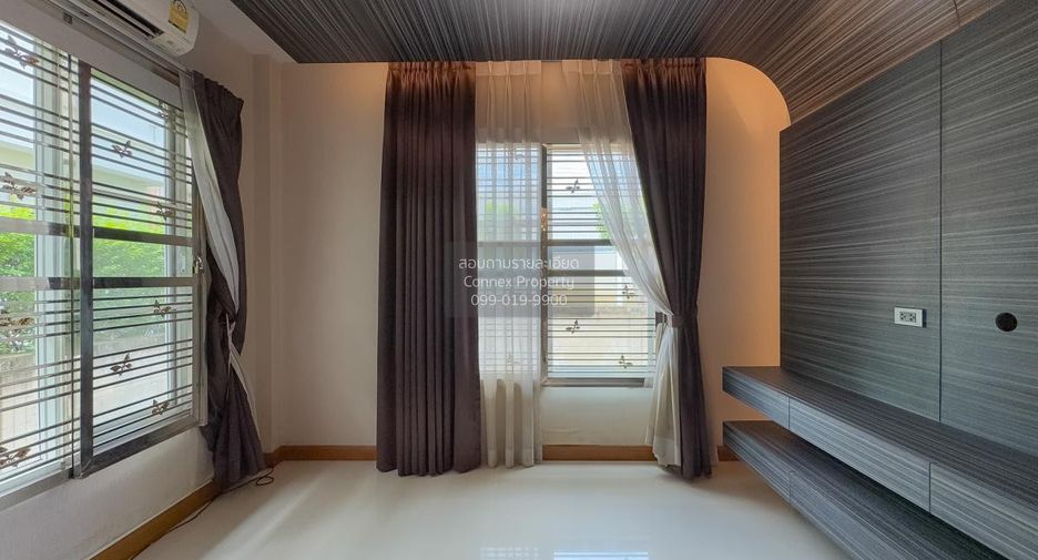 For sale 4 bedrooms house in Bang Na, Bangkok