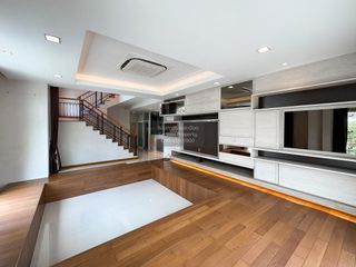 For sale 4 bedrooms house in Bang Na, Bangkok