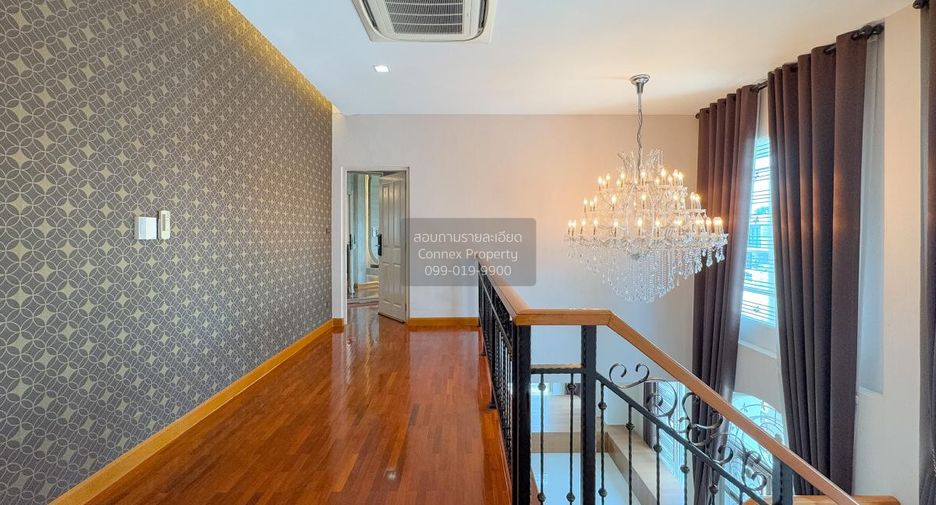 For sale 4 bedrooms house in Bang Na, Bangkok