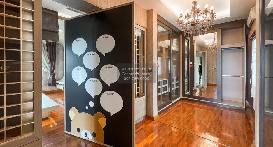 For sale 4 bedrooms house in Bang Na, Bangkok