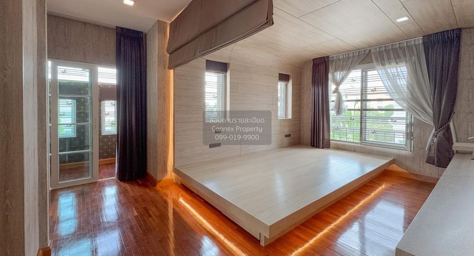 For sale 4 bedrooms house in Bang Na, Bangkok