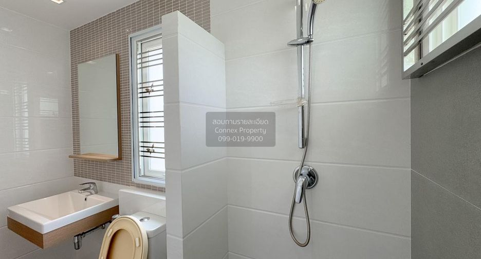 For sale 4 bedrooms house in Bang Na, Bangkok