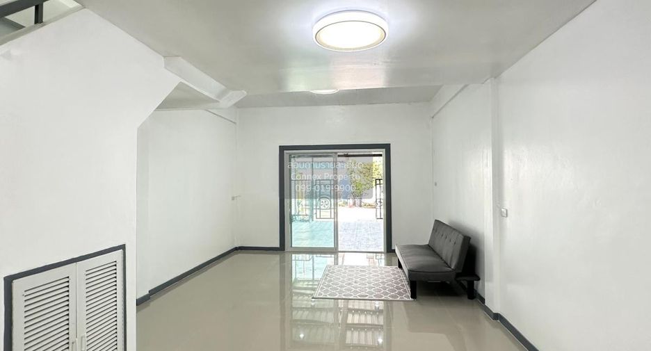 For sale 2 bedrooms townhouse in Bang Bua Thong, Nonthaburi