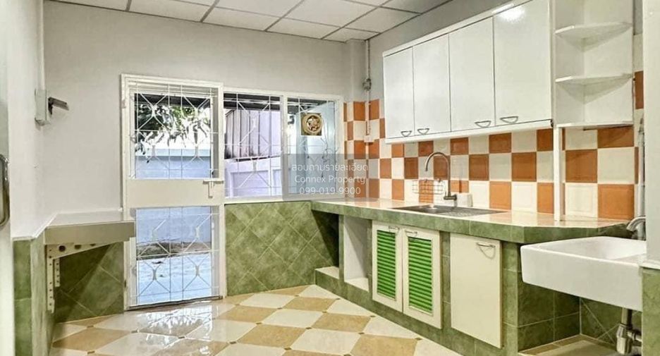 For sale 4 bedrooms townhouse in Bang Bua Thong, Nonthaburi