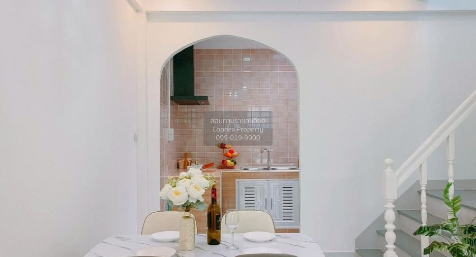 Casa adosada en venta de 2 habitaciones en Sai Mai, Bangkok