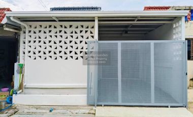 Casa adosada en venta de 2 habitaciones en Thanyaburi, Pathum Thani