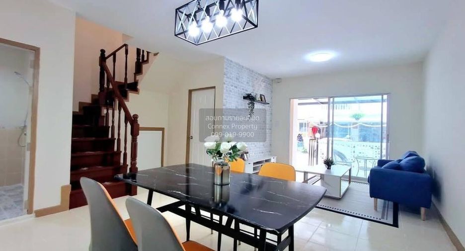For sale 2 bedrooms townhouse in Bang Phli, Samut Prakan