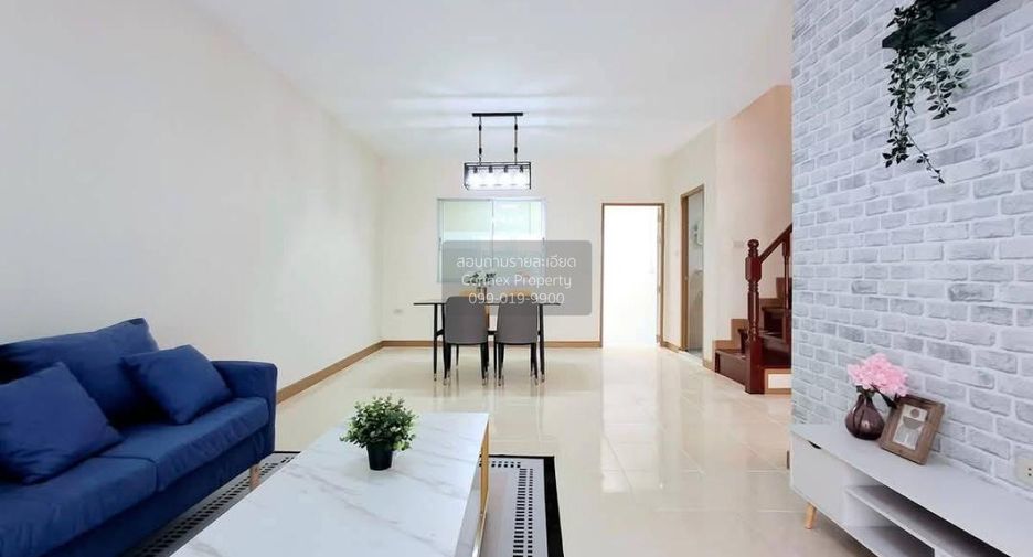 For sale 2 bedrooms townhouse in Bang Phli, Samut Prakan