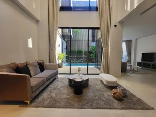 À vendre 4 chambres maison à Wang Thonglang, Bangkok