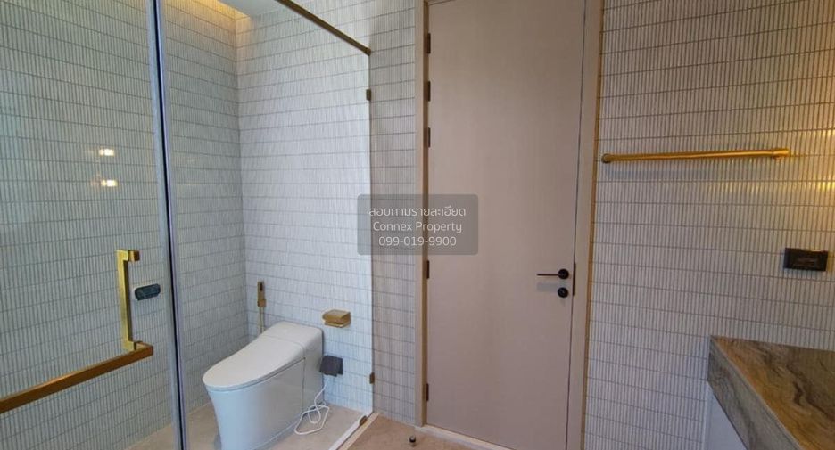 For sale 4 bedrooms house in Wang Thonglang, Bangkok