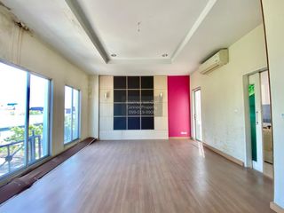 Reihenhaus zum Kauf mit 3 Zimmer in Suan Luang, Bangkok