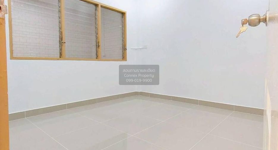For sale 5 bedrooms townhouse in Thanyaburi, Pathum Thani