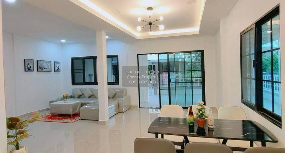 For sale 5 bedrooms townhouse in Thanyaburi, Pathum Thani