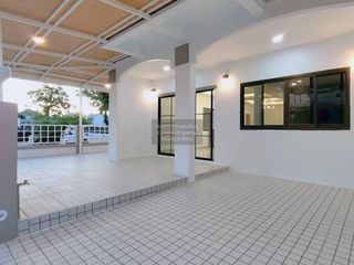 For sale 5 bedrooms townhouse in Thanyaburi, Pathum Thani