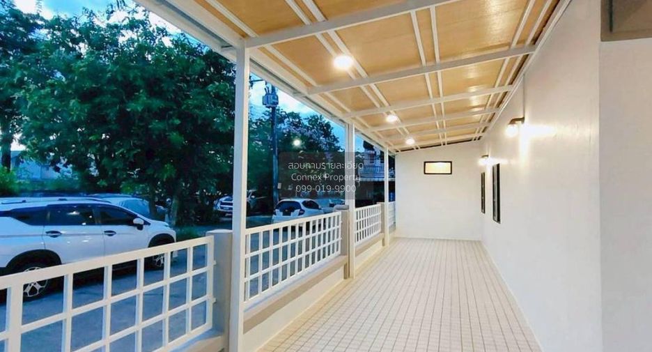 For sale 5 bedrooms townhouse in Thanyaburi, Pathum Thani