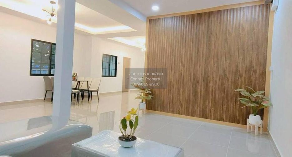 For sale 5 bedrooms townhouse in Thanyaburi, Pathum Thani