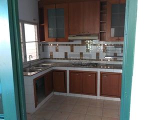 Продажа 3 спальни дом в Тхунг Кхру, Бангкок
